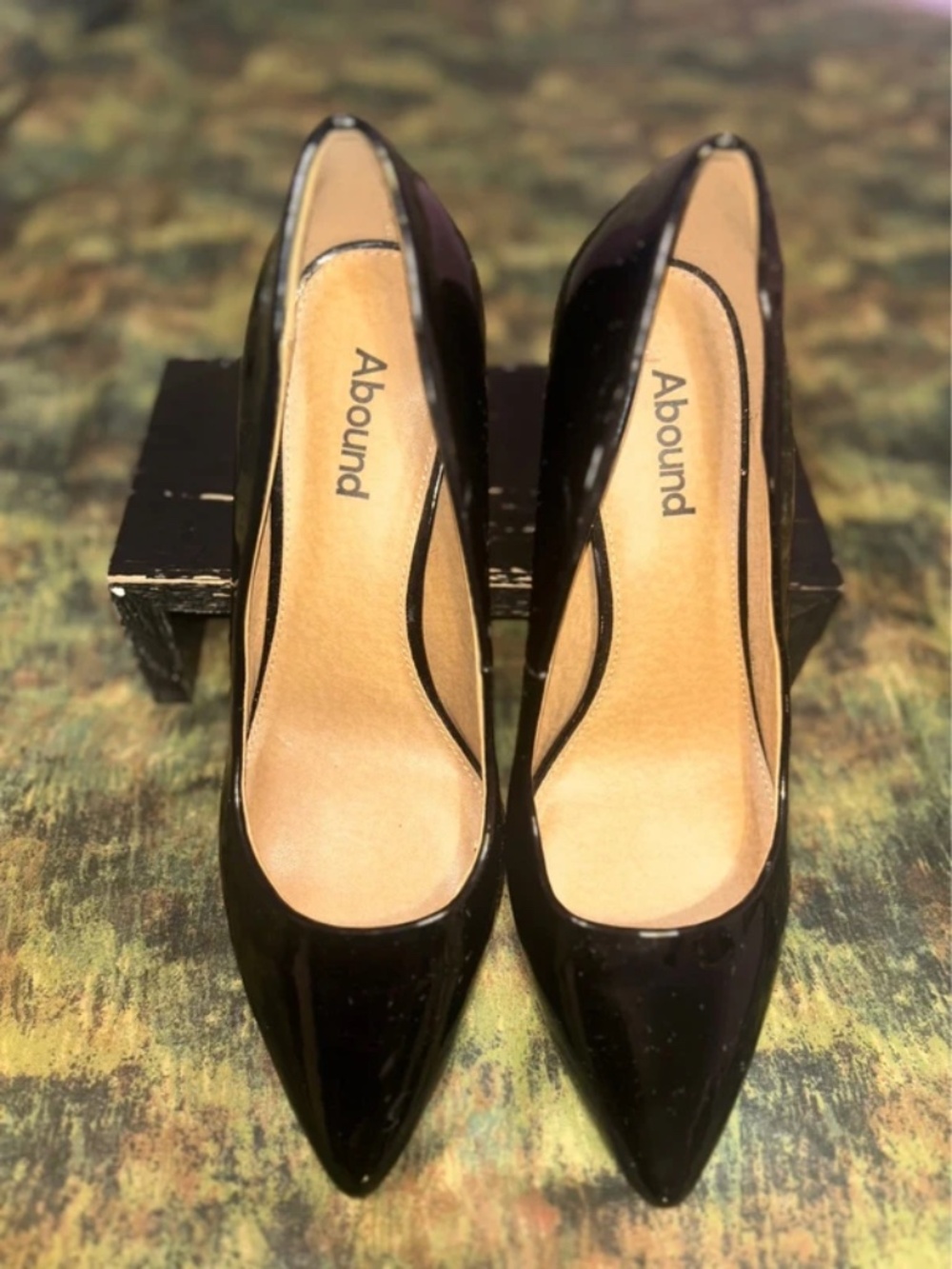 Abound Audry Classic Glossy Black Block Heel Pumps Pointed Toe Shoes Sz. 8.5M